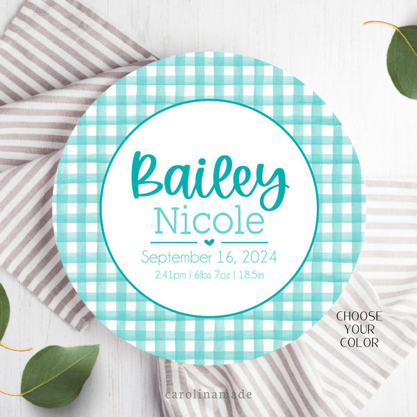 This 10 Inch reusable plate features a gingham background ring. The center is personalized with your childs name and birth stats. Choose from 7 colors.